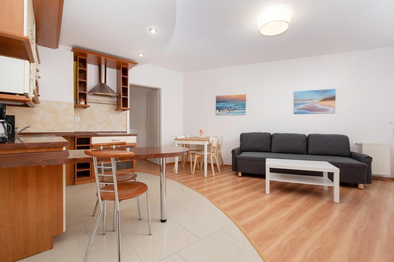 Port Kolobrzeg Str Towarowa By Jantar Apartamenty Kołobrzeg Exterior foto